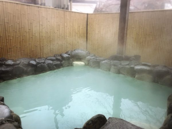 蔵王温泉　つるや　露天風呂 (2)